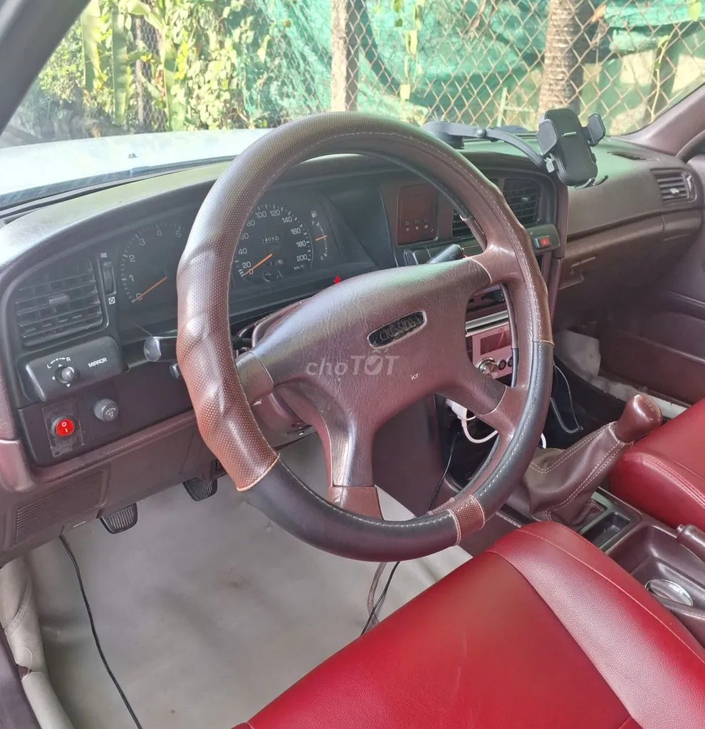 Toyota Cressida 1992 photo 3
