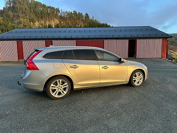 Volvo V60 2013 photo 5