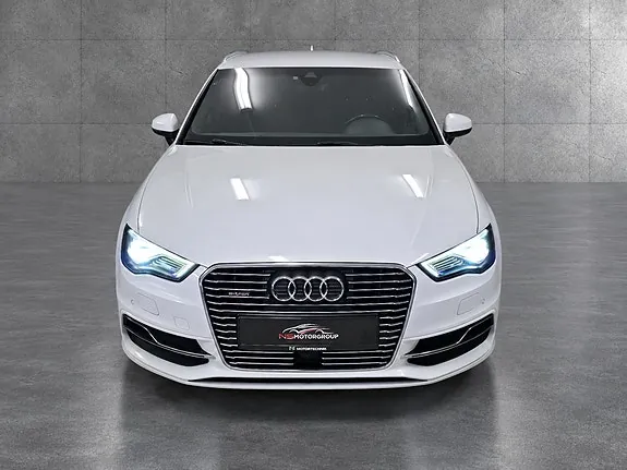 Audi A3 2016 photo 3
