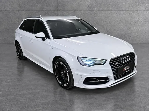 Audi A3 2016 photo 2