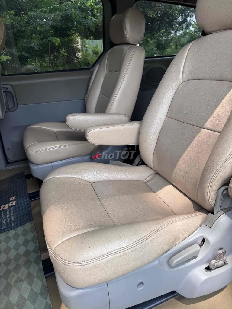 Kia Carnival 2007 photo 4