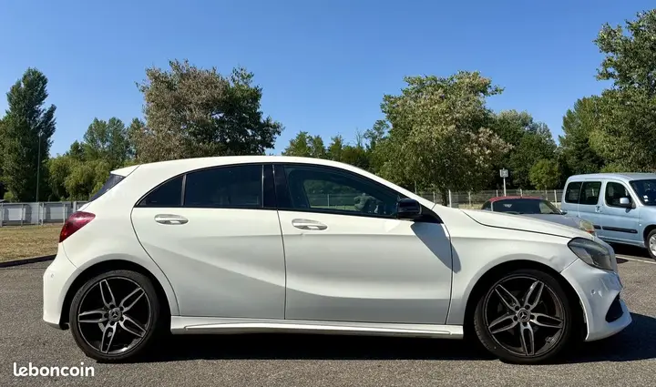 Mercedes-Benz A-Class 2017 photo 2