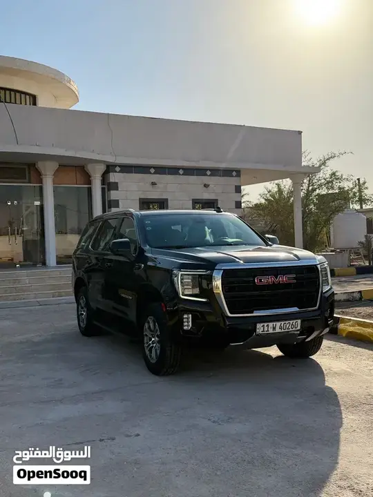 GMC Yukon 2023 photo 2