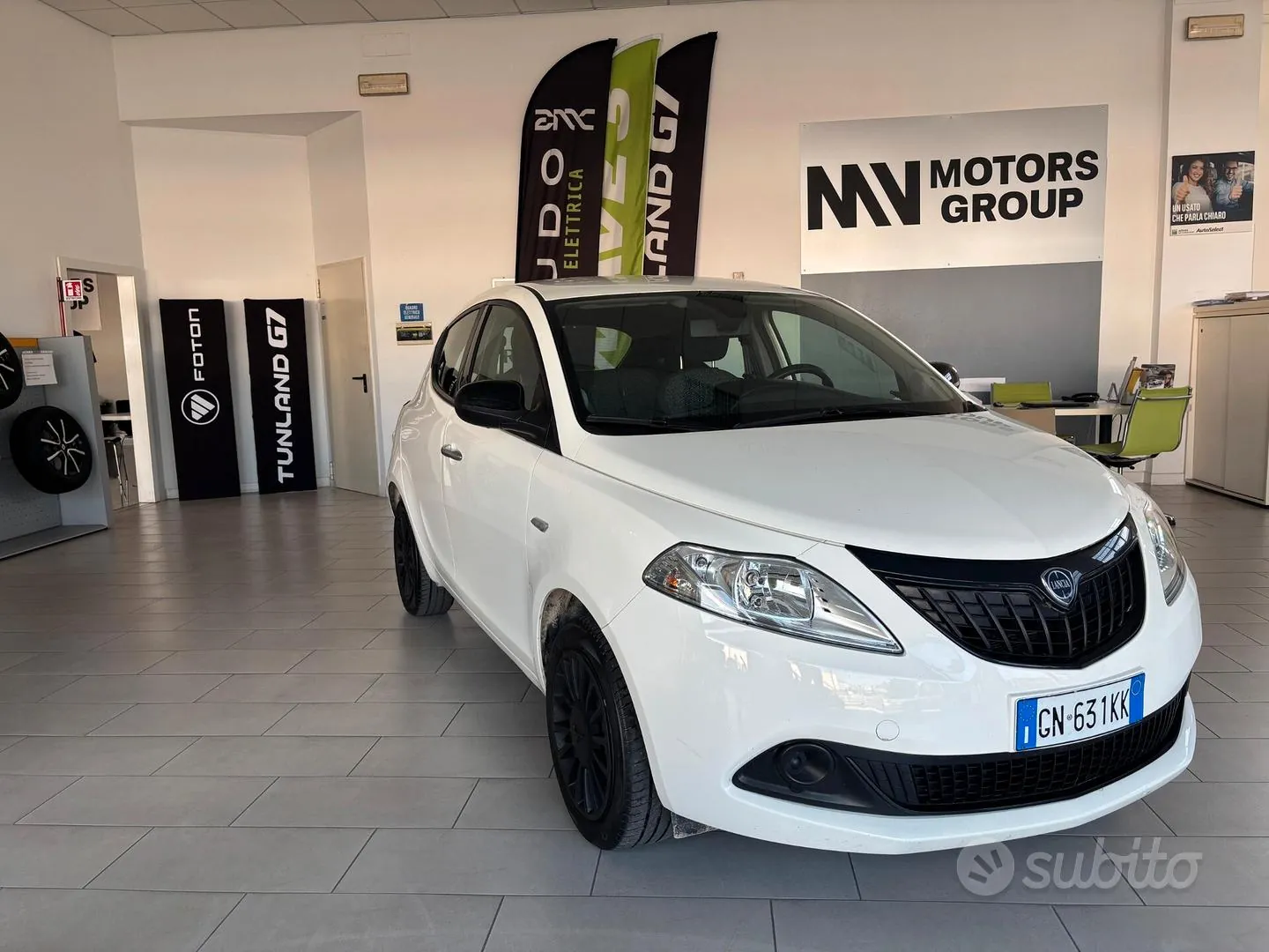 Lancia Ypsilon