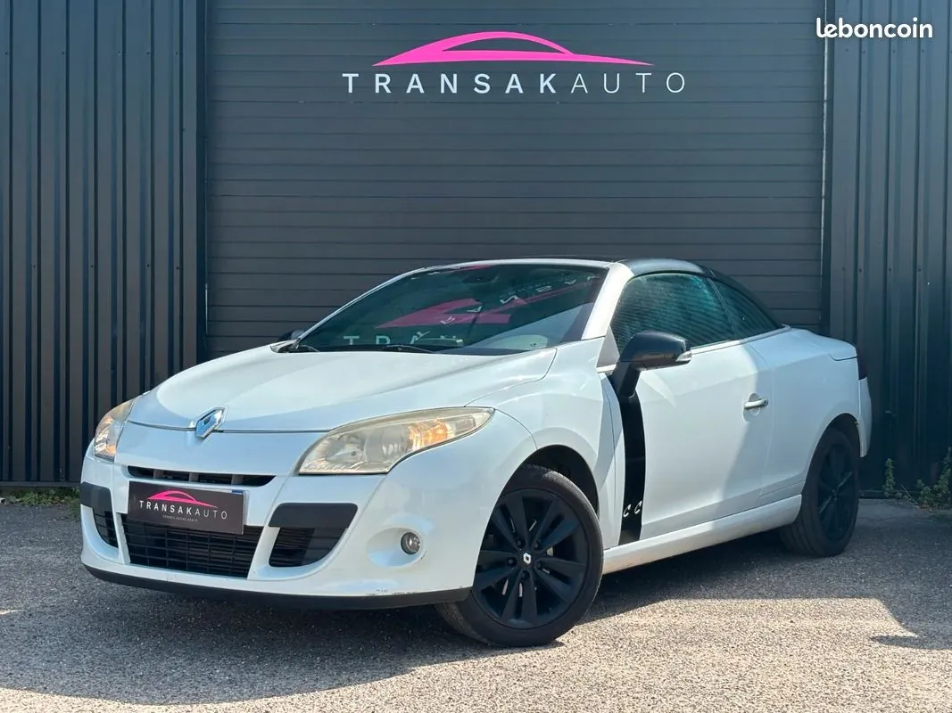 Renault Megane 2011 photo 2