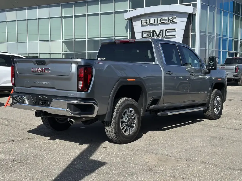 GMC Sierra 3500Hd 2026 photo 5