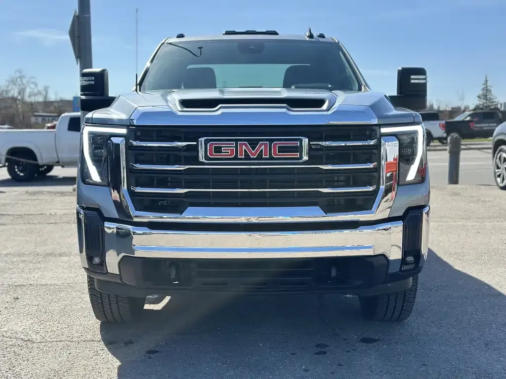 GMC Sierra 3500Hd 2026 photo 2