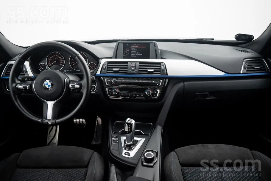 BMW 330 E 2016 photo 2