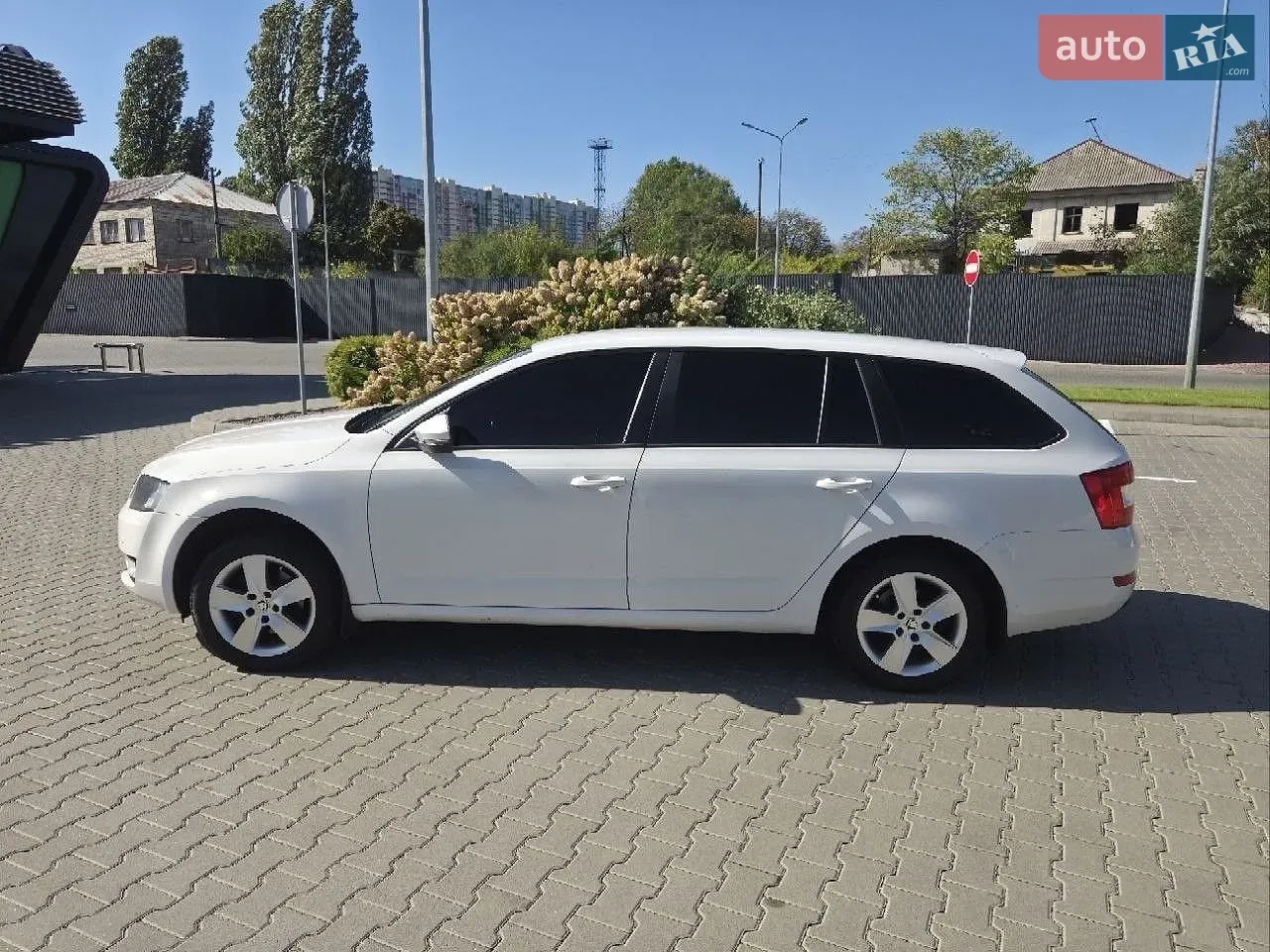 Skoda Octavia 2016 photo 2