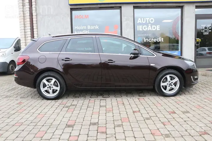 Opel Astra 2015 photo 3
