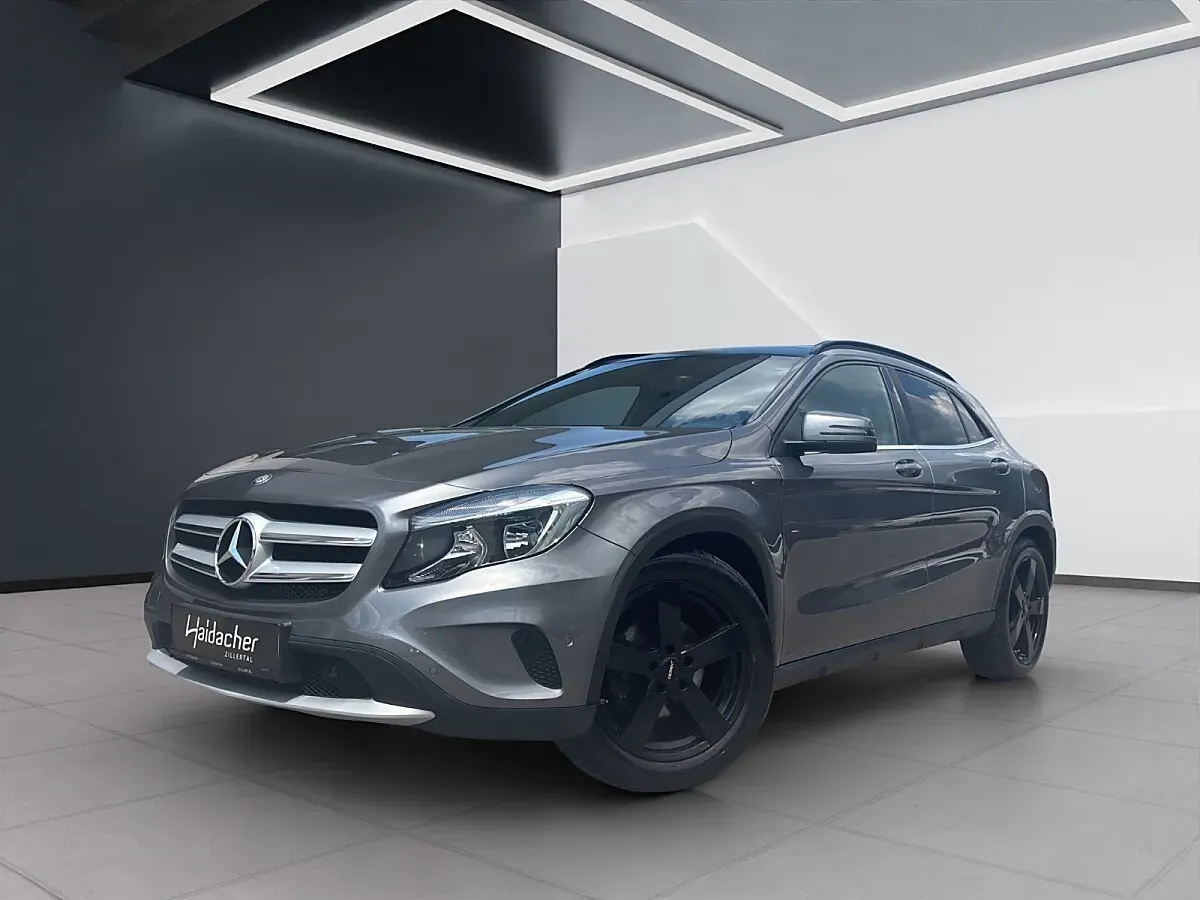 Mercedes-Benz Gla Class 2015 photo 2