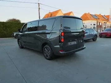 Ford Transit 2026 photo 3