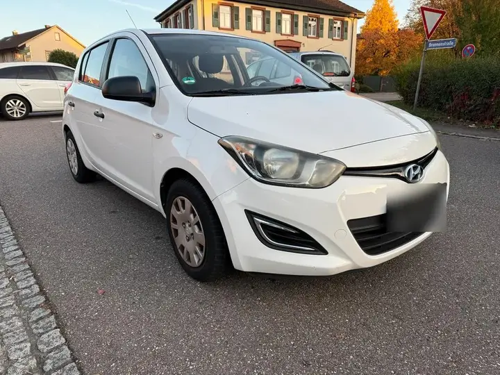 Hyundai I20