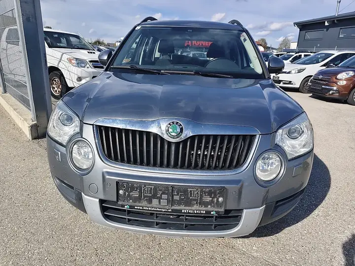 Skoda Yeti 2011 photo 2