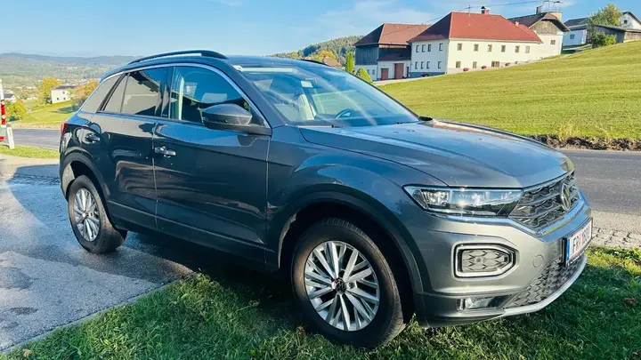 Volkswagen T-Roc 2021 photo 3