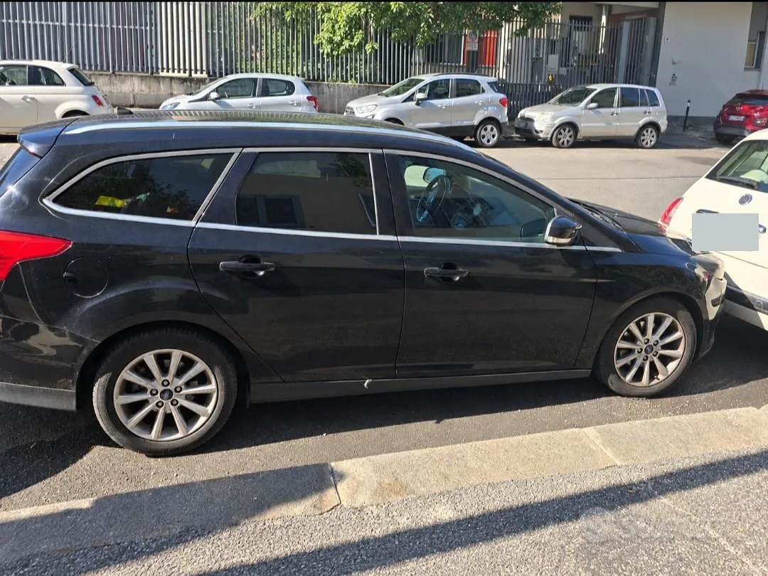 Ford Focus 2008 photo 2