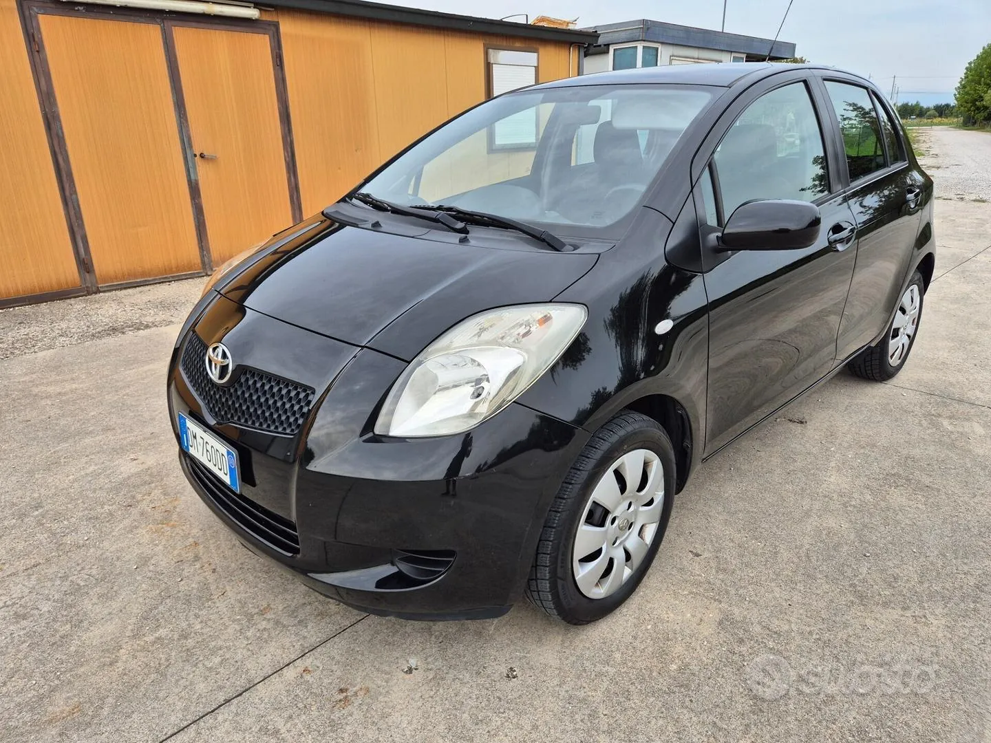 Toyota Yaris 2008 photo 2