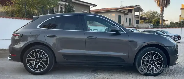 Porsche Macan 2017 photo 5