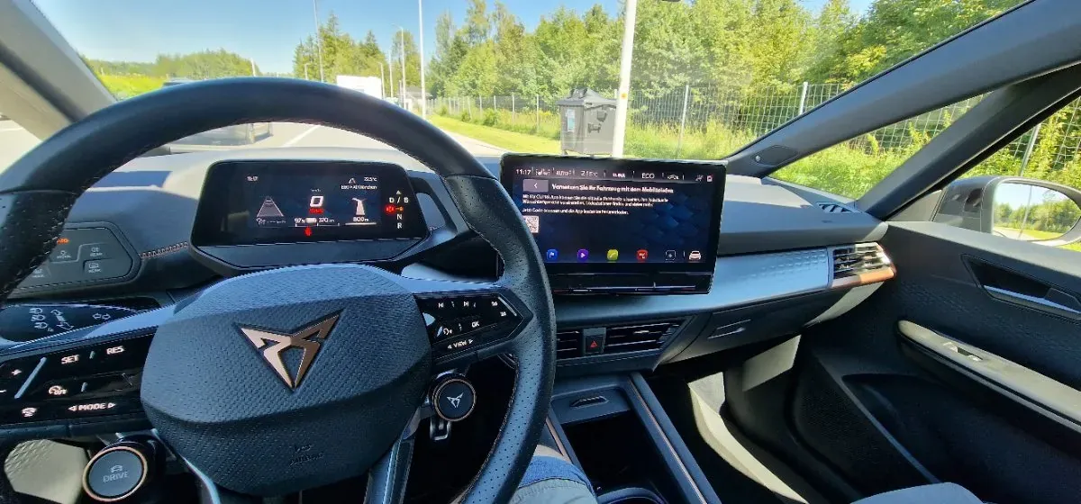 Cupra Born 2022 photo 2