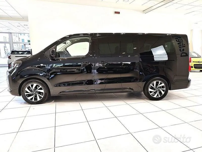 Peugeot Traveller