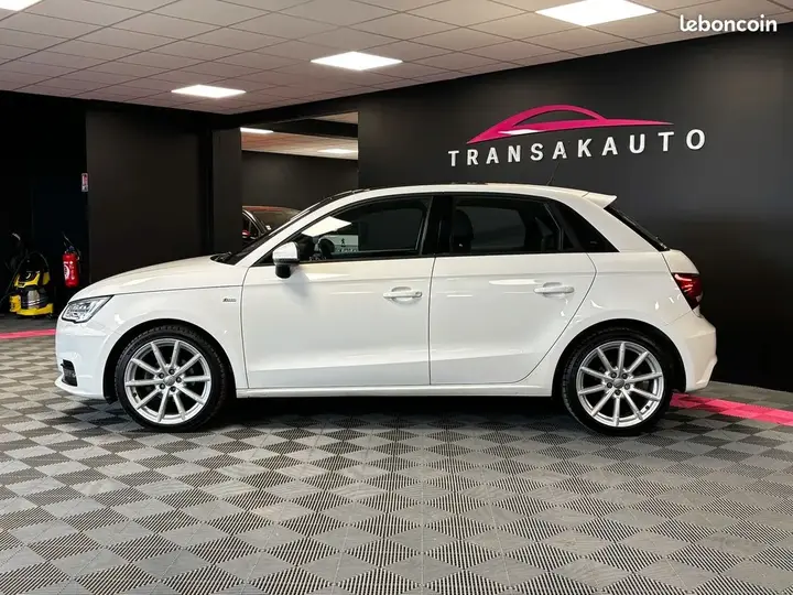 Audi A1 2016 photo 2