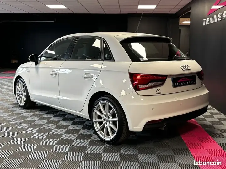 Audi A1 2016 photo 3