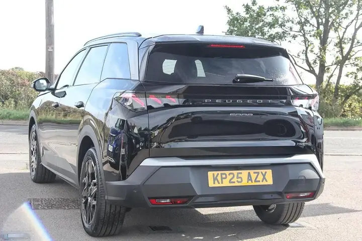 Peugeot 5008 2025 photo 4