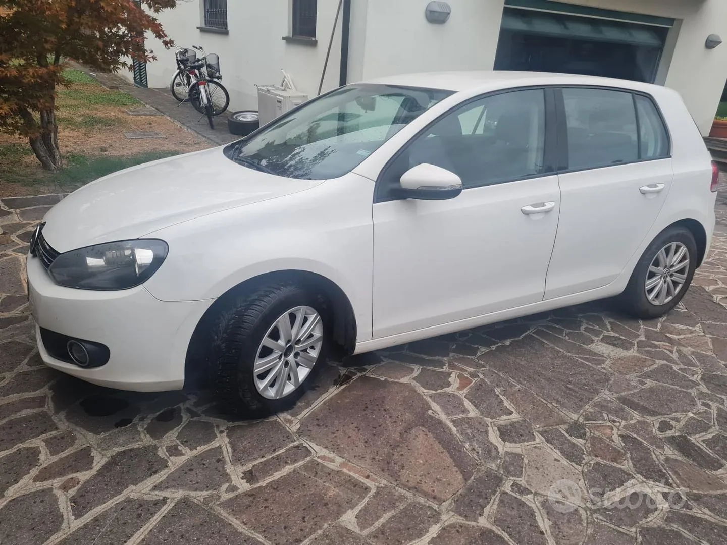Volkswagen Golf 2012 photo 2