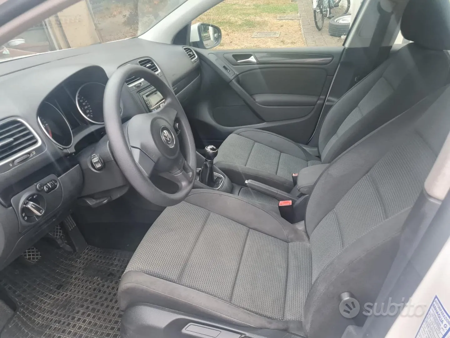 Volkswagen Golf 2012 photo 3