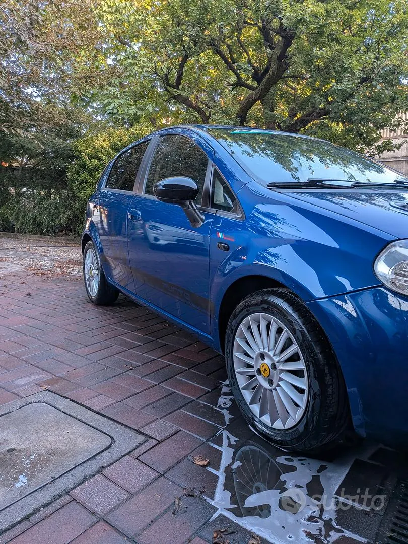 Fiat Grande Punto 2008 photo 2