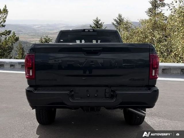Ram 2500 Big Horn Night 2026 photo 5