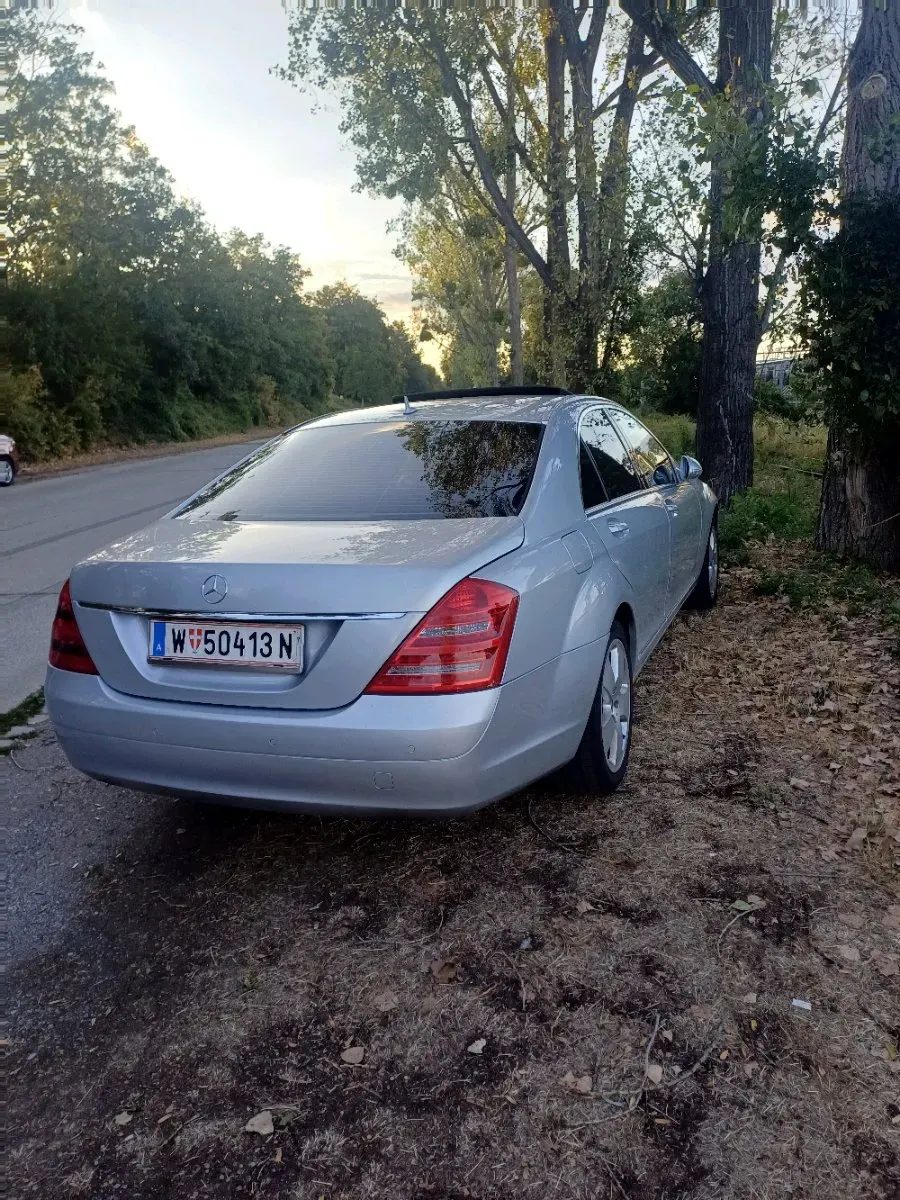 Mercedes-Benz S-Class 2006 photo 2
