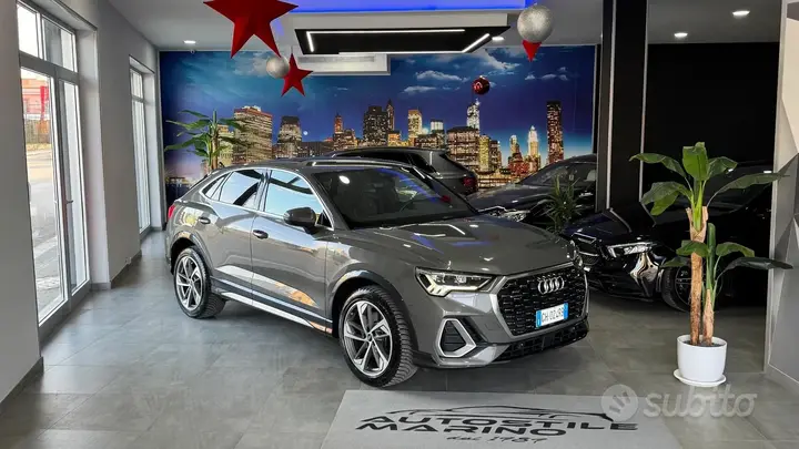 Audi Q3 2022 photo 2