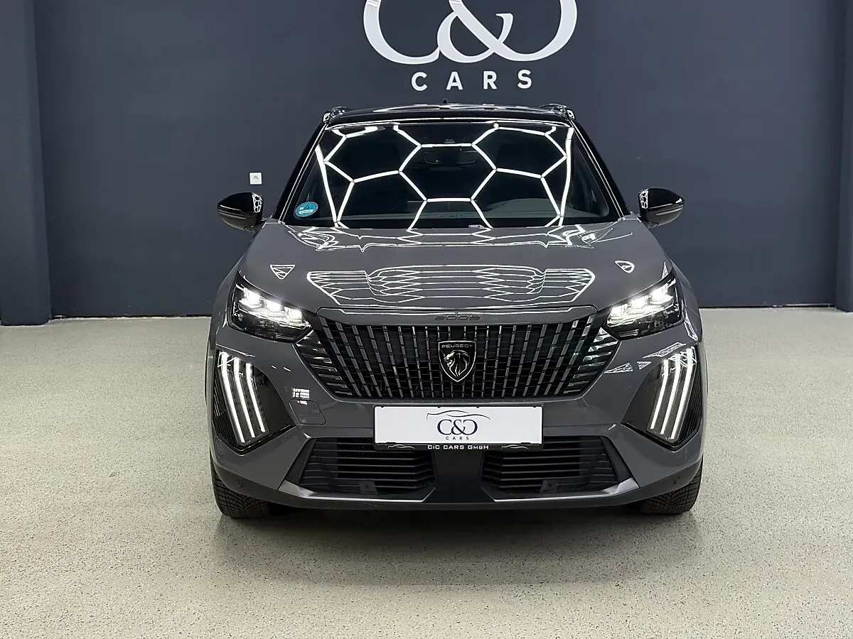 Peugeot 2008 2024 photo 3