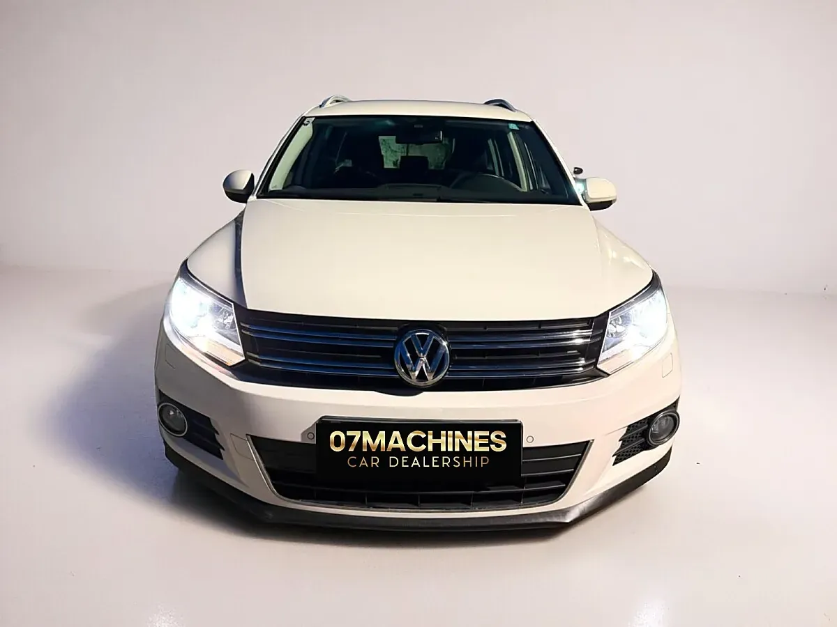 Volkswagen Tiguan 2012 photo 2