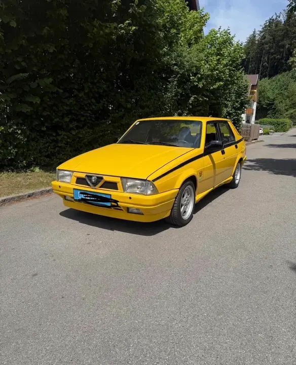 Alfa Romeo 75