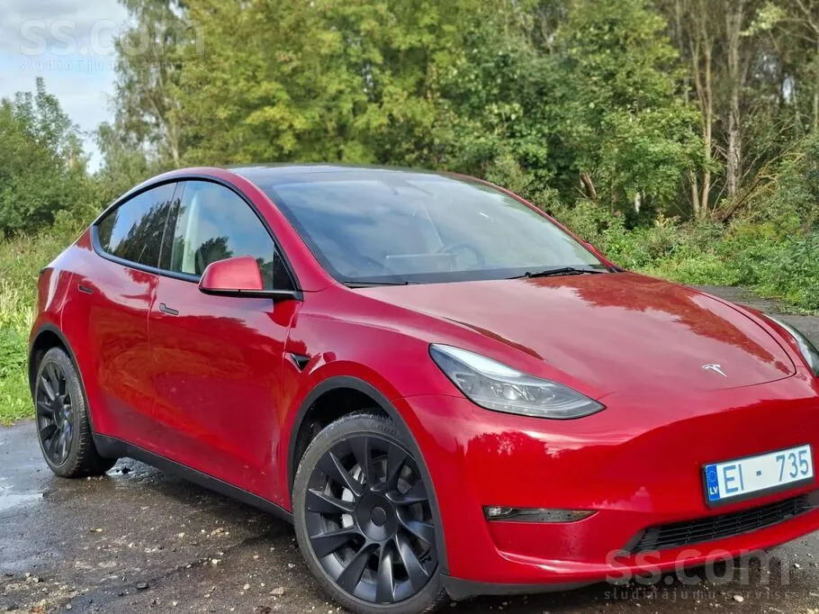 Tesla Model Y 2023 photo 3