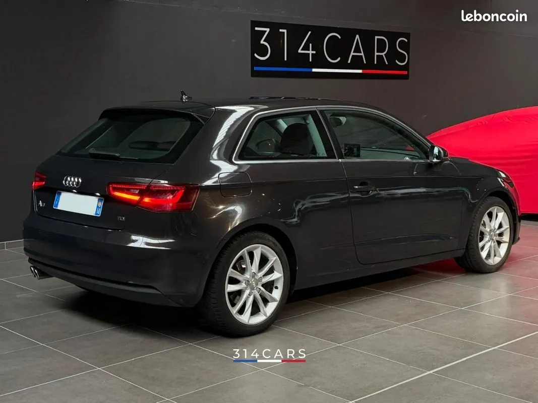 Audi A3 2012 photo 2