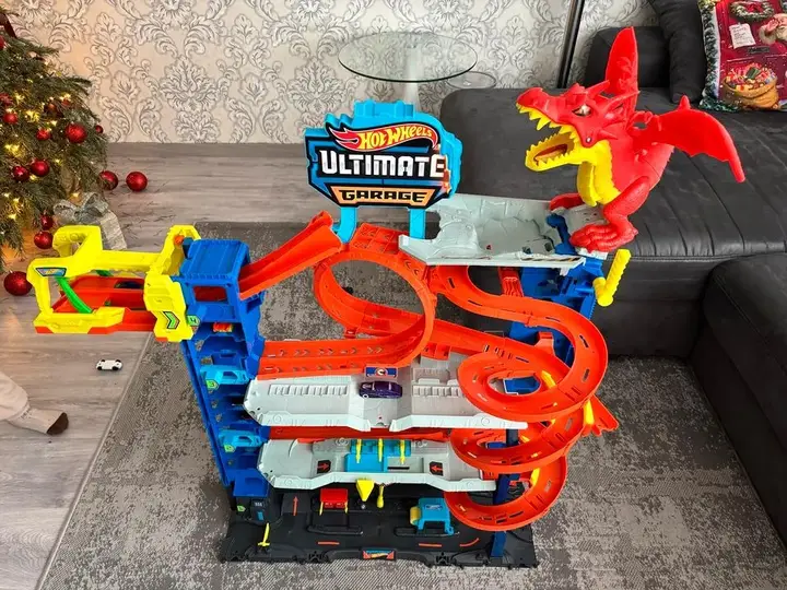 Hot Wheels City Bahn Ultimate Garage
