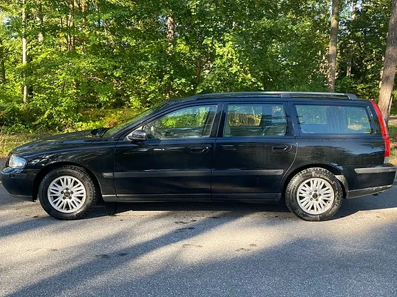 Volvo V70 2004 photo 2