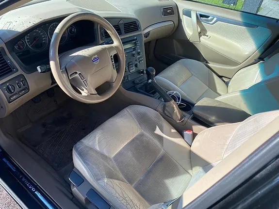 Volvo V70 2004 photo 5