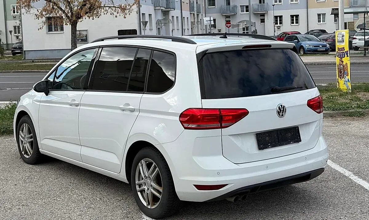 Volkswagen Touran 2019 photo 3