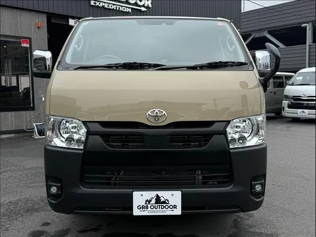Toyota Hiace 2025 photo 2