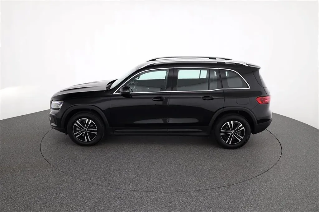 Mercedes-Benz Glb 2025 photo 3
