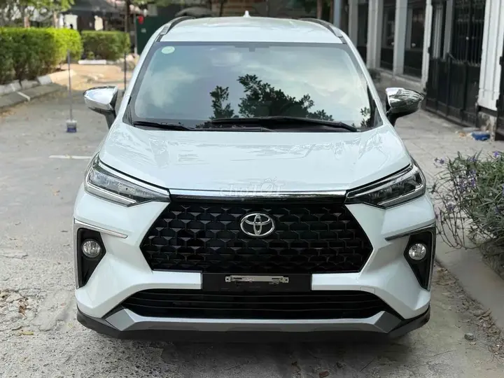 Toyota Veloz Cross