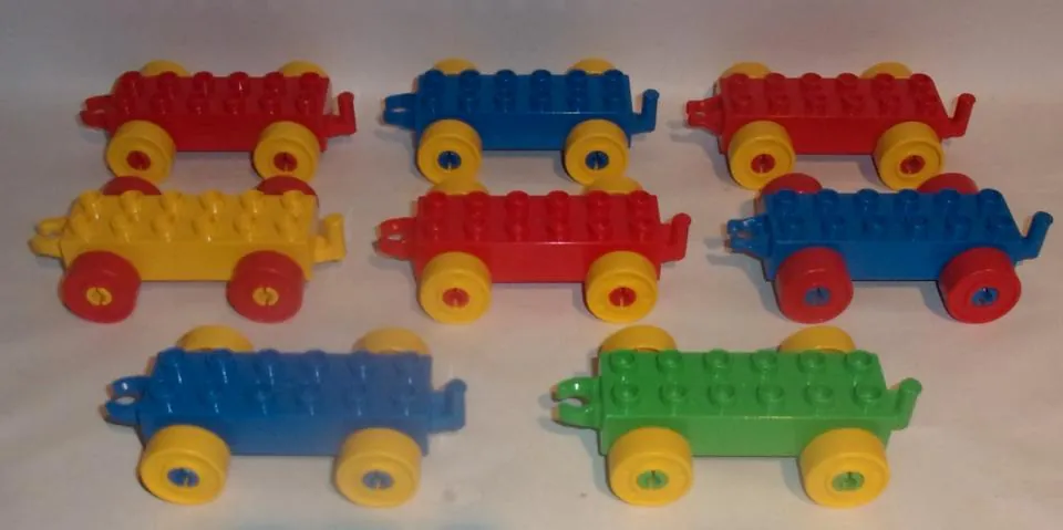 Lego Duplo Autos Eisenbahn 8 Steine Mit Räder