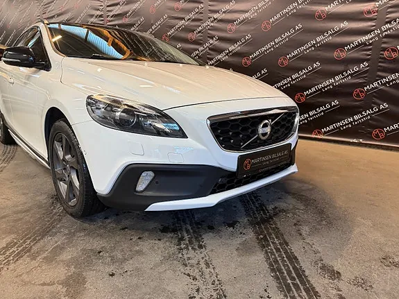 Volvo V40 2013 photo 2