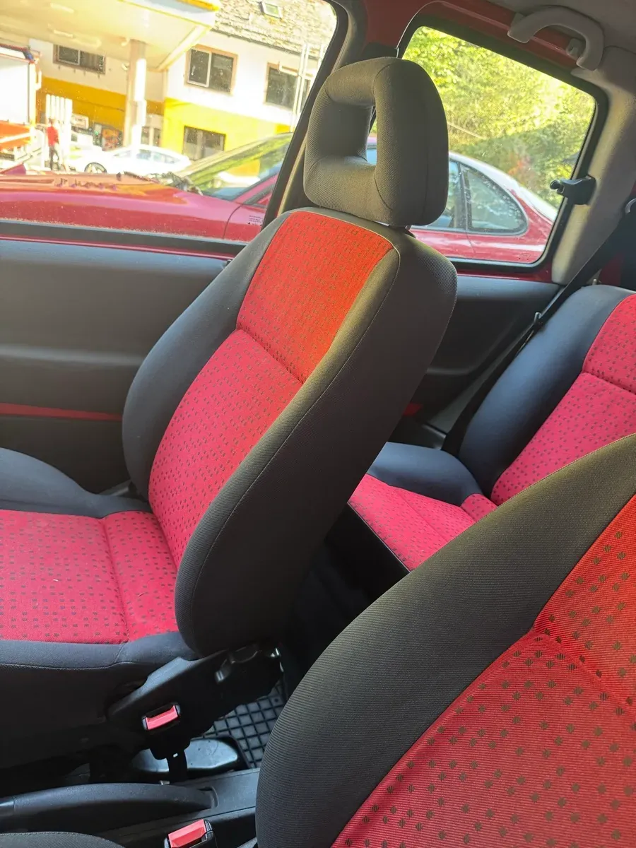 Volkswagen Lupo 2000 photo 2