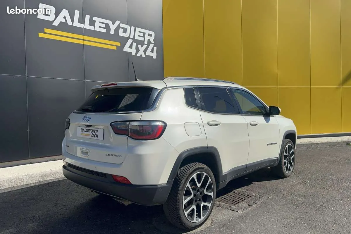Jeep Compass 2018 photo 2