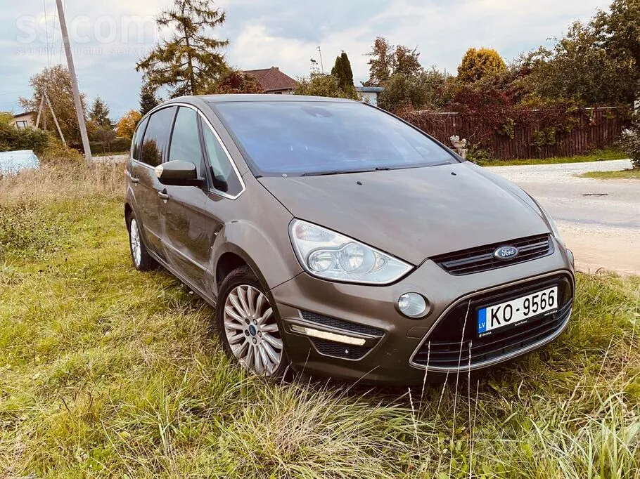 Ford S-Max 2012 photo 3